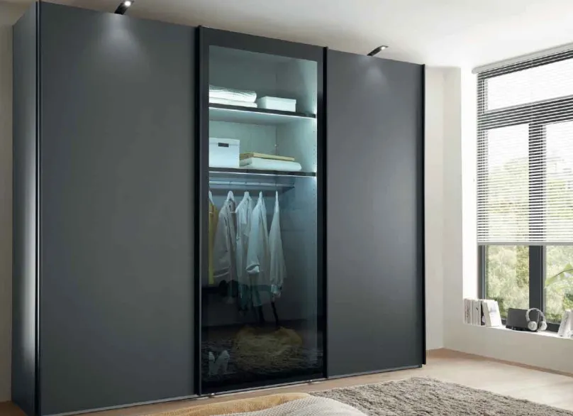 Dubai Kleiderschrank Glas durchsichtig Schwebebetürenschränke
